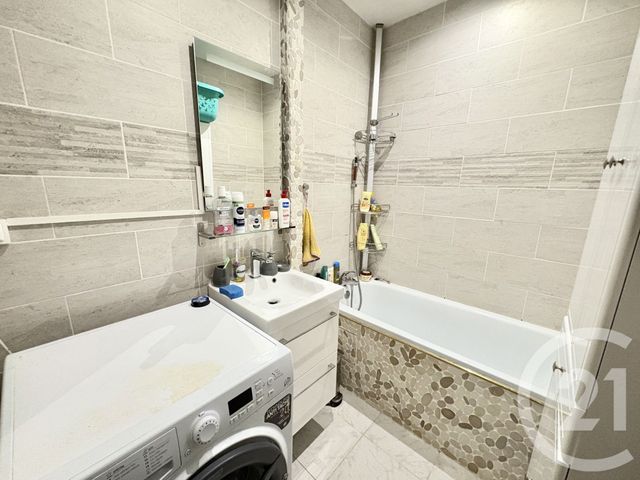 Appartement T3 à louer - 3 pièces - 65.65 m2 - LIMOGES - 87 - LIMOUSIN - Century 21 Atrium Immobilier