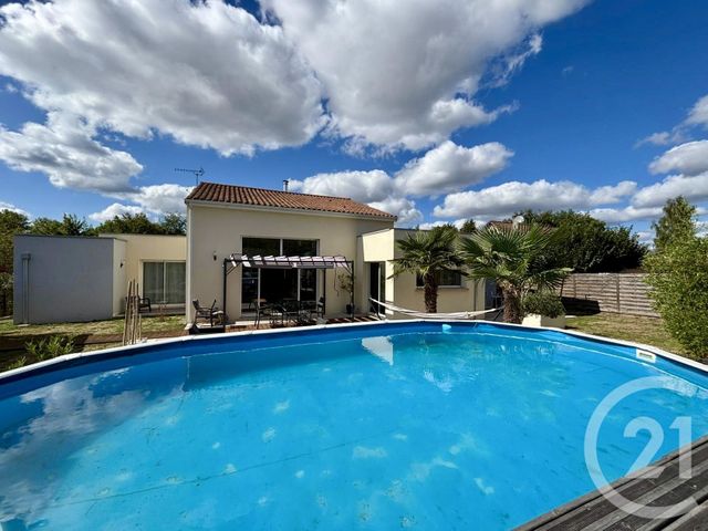 Afficher la photo en grand maison à vendre - 7 pièces - 198.75 m2 - ST JUNIEN - 87 - LIMOUSIN - Century 21 Atrium Immobilier