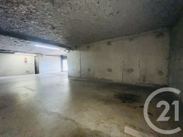 parking à louer - 12.5 m2 - LIMOGES - 87 - LIMOUSIN - Century 21 Atrium Immobilier