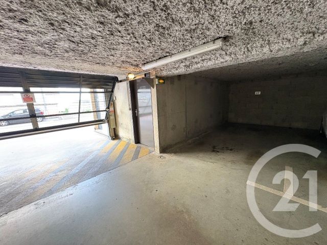 parking à louer - 12.5 m2 - LIMOGES - 87 - LIMOUSIN - Century 21 Atrium Immobilier
