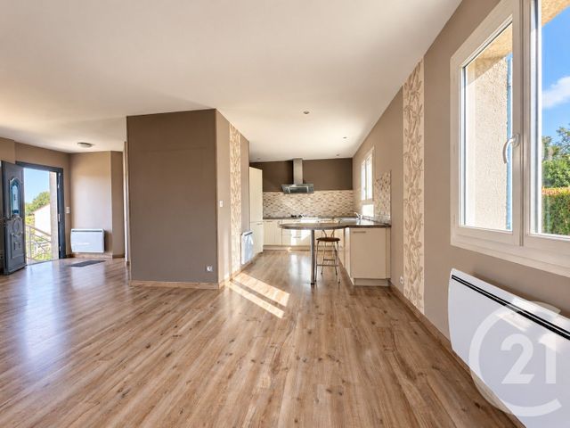 maison à vendre - 5 pièces - 99.79 m2 - ST JUST LE MARTEL - 87 - LIMOUSIN - Century 21 Atrium Immobilier