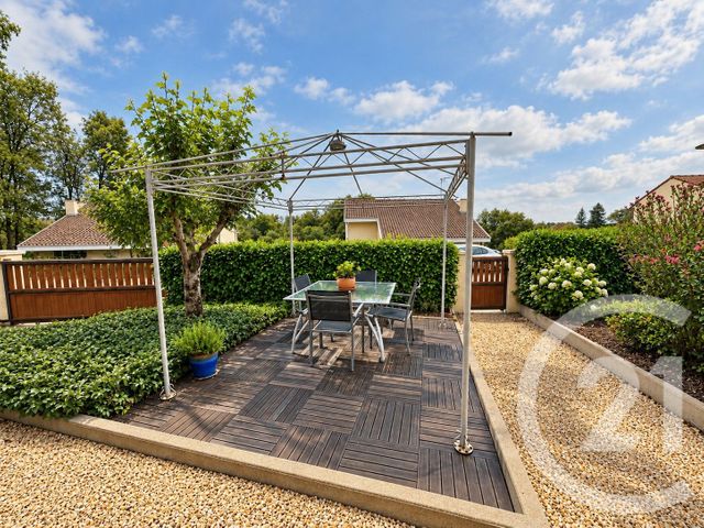maison à vendre - 5 pièces - 99.79 m2 - ST JUST LE MARTEL - 87 - LIMOUSIN - Century 21 Atrium Immobilier