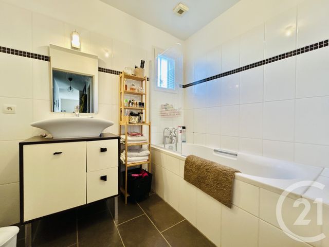 maison à vendre - 5 pièces - 102.95 m2 - CONDAT SUR VIENNE - 87 - LIMOUSIN - Century 21 Atrium Immobilier