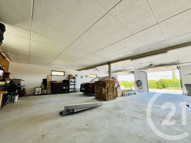 maison à vendre - 6 pièces - 143.58 m2 - ST YRIEIX LA PERCHE - 87 - LIMOUSIN - Century 21 Atrium Immobilier