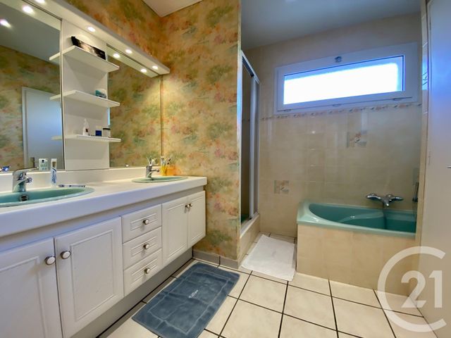 maison à vendre - 7 pièces - 190.0 m2 - ST JUNIEN - 87 - LIMOUSIN - Century 21 Atrium Immobilier