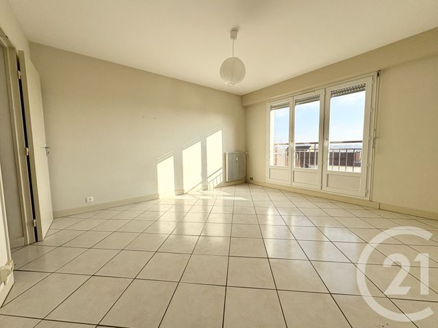 Appartement T1 à vendre - 1 pièce - 29.74 m2 - LIMOGES - 87 - LIMOUSIN - Century 21 Atrium Immobilier