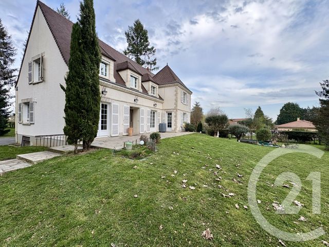 maison à vendre - 7 pièces - 189.16 m2 - ST PRIEST TAURION - 87 - LIMOUSIN - Century 21 Atrium Immobilier