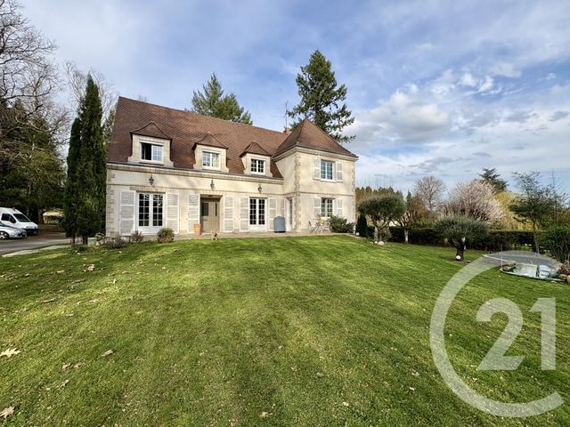 maison à vendre - 7 pièces - 189.16 m2 - ST PRIEST TAURION - 87 - LIMOUSIN - Century 21 Atrium Immobilier