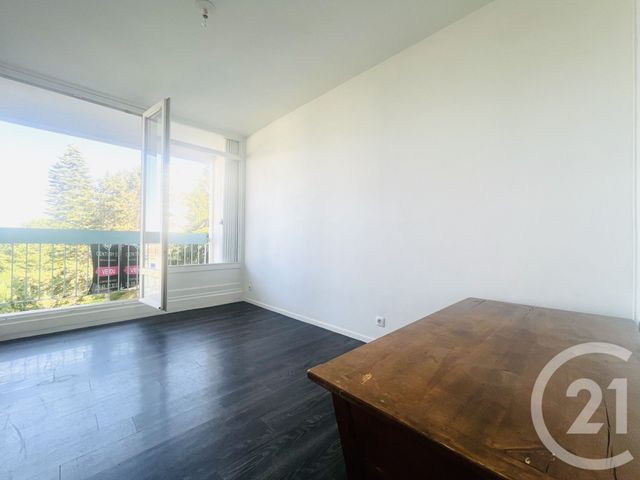 Appartement T6 à vendre - 6 pièces - 107.76 m2 - LIMOGES - 87 - LIMOUSIN - Century 21 Atrium Immobilier