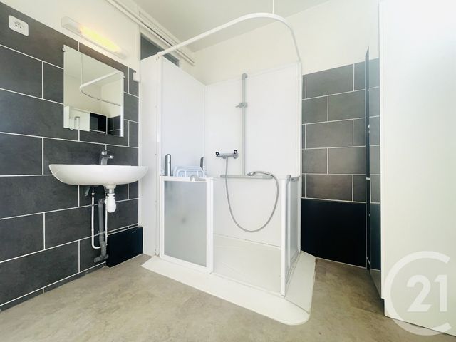Appartement T6 à vendre - 6 pièces - 107.76 m2 - LIMOGES - 87 - LIMOUSIN - Century 21 Atrium Immobilier