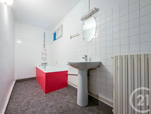 maison à vendre - 5 pièces - 262.0 m2 - CHAILLAC SUR VIENNE - 87 - LIMOUSIN - Century 21 Atrium Immobilier