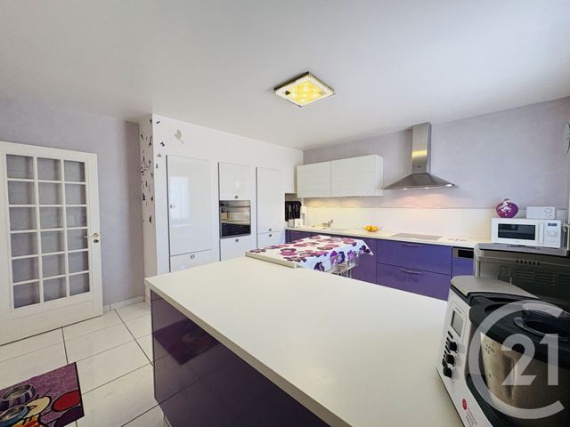 maison à vendre - 7 pièces - 155.32 m2 - PEYRAT DE BELLAC - 87 - LIMOUSIN - Century 21 Atrium Immobilier