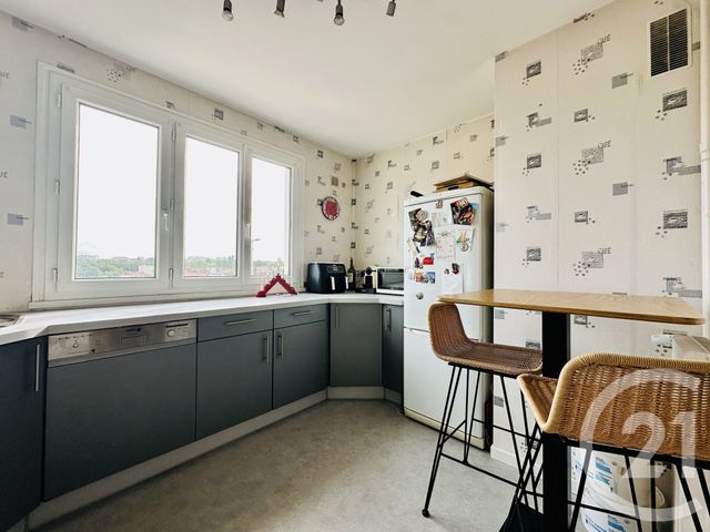 Appartement T4 à vendre - 3 pièces - 71.46 m2 - LIMOGES - 87 - LIMOUSIN - Century 21 Atrium Immobilier
