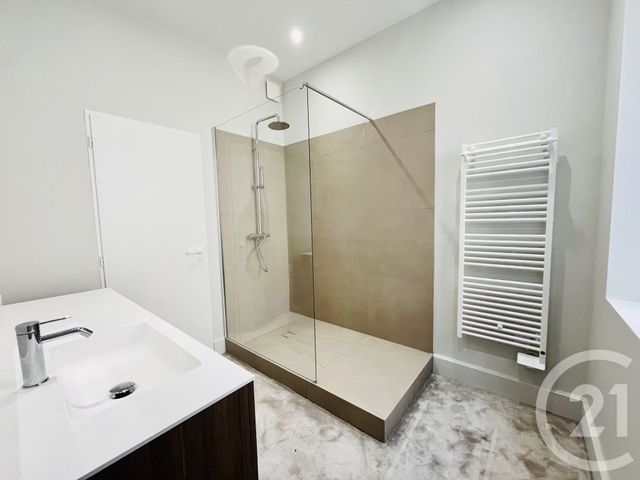 Appartement T4 à louer - 4 pièces - 122.62 m2 - LIMOGES - 87 - LIMOUSIN - Century 21 Atrium Immobilier