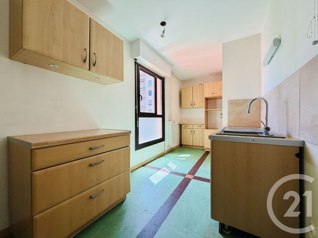 Appartement T4 à vendre - 4 pièces - 73.88 m2 - LIMOGES - 87 - LIMOUSIN - Century 21 Atrium Immobilier