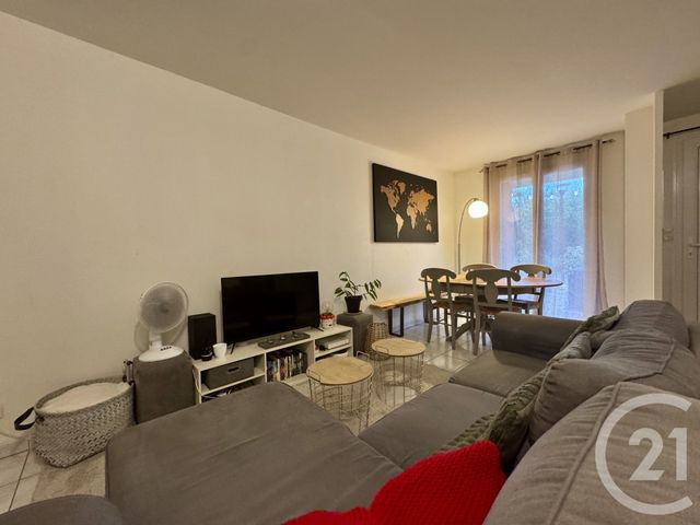 Appartement F2 à vendre - 2 pièces - 46.97 m2 - CONDAT SUR VIENNE - 87 - LIMOUSIN - Century 21 Atrium Immobilier