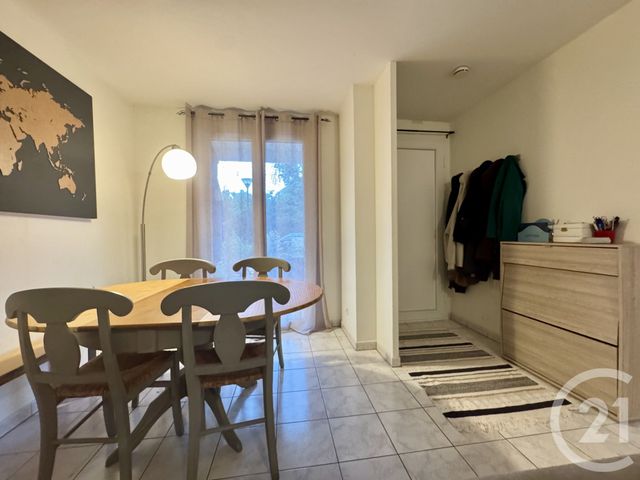 Appartement F2 à vendre - 2 pièces - 46.97 m2 - CONDAT SUR VIENNE - 87 - LIMOUSIN - Century 21 Atrium Immobilier