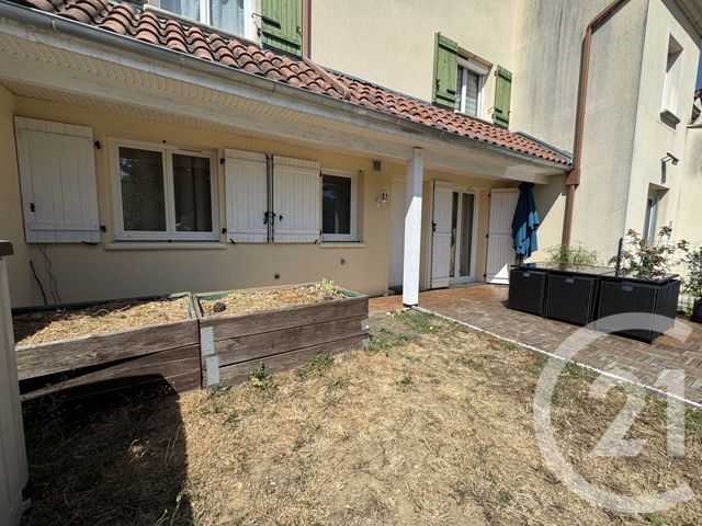 Appartement F2 à vendre - 2 pièces - 46.97 m2 - CONDAT SUR VIENNE - 87 - LIMOUSIN - Century 21 Atrium Immobilier