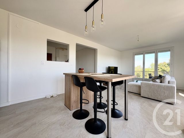 Appartement T2 à louer - 2 pièces - 68.6 m2 - LIMOGES - 87 - LIMOUSIN - Century 21 Atrium Immobilier
