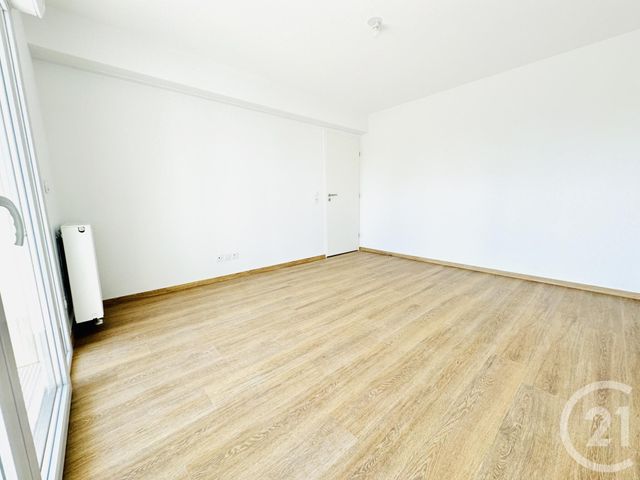 Afficher la photo en grand Appartement F4 à vendre - 4 pièces - 96.04 m2 - LIMOGES - 87 - LIMOUSIN - Century 21 Atrium Immobilier