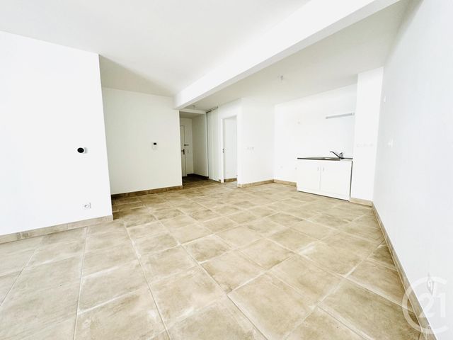 Afficher la photo en grand Appartement F4 à vendre - 4 pièces - 96.04 m2 - LIMOGES - 87 - LIMOUSIN - Century 21 Atrium Immobilier