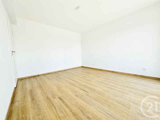 Afficher la photo en grand Appartement F4 à vendre - 4 pièces - 96.04 m2 - LIMOGES - 87 - LIMOUSIN - Century 21 Atrium Immobilier